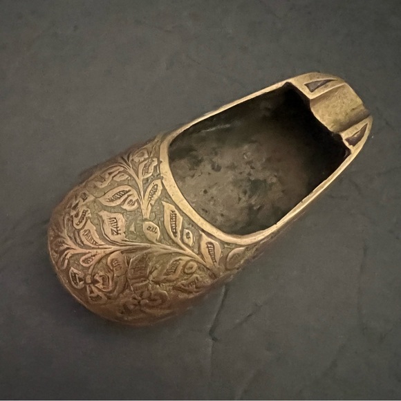 Vintage Brass Figurines Set of 3 Rocking Chair Key Shoe Slipper Ashtray - Picture 4 of 12